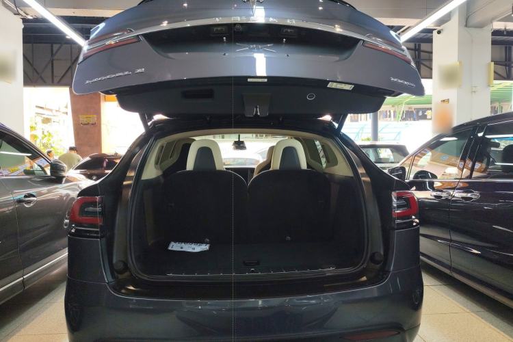 Used Tesla Model X 2017 X 100D Long Range Edition Trunk