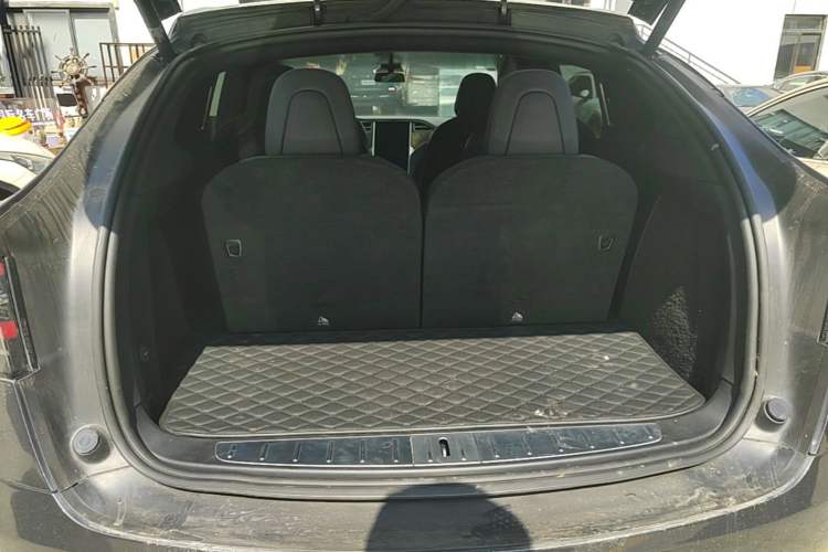 Used Tesla Model X 2017 X 100D Long Range Edition Trunk