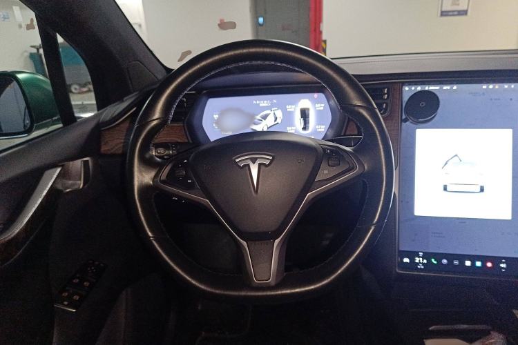 Used Tesla Model X 2017 X 100D Long Range Edition Steering Wheel