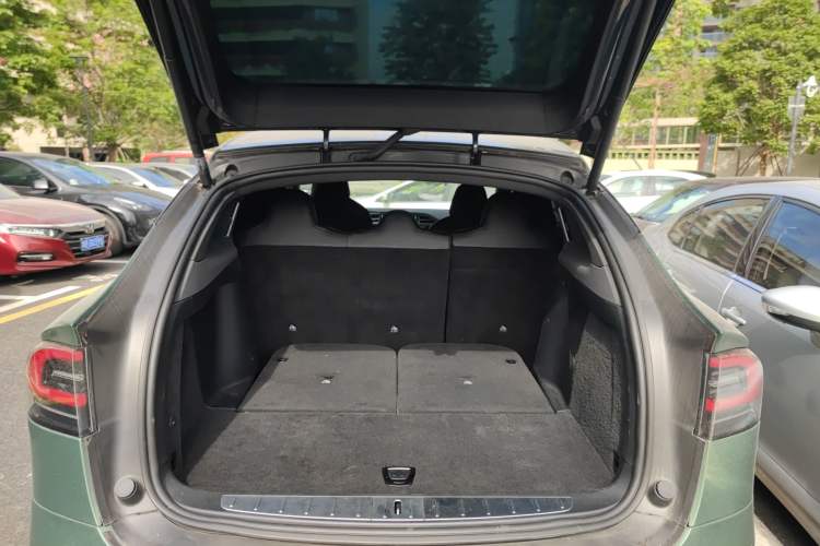 Used Tesla Model X 2017 X 100D Long Range Edition Trunk