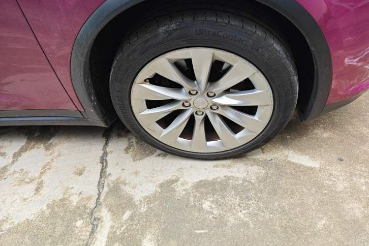 Used Tesla Model X 2017 X 100D Long Range Edition Right Front Wheel Hub