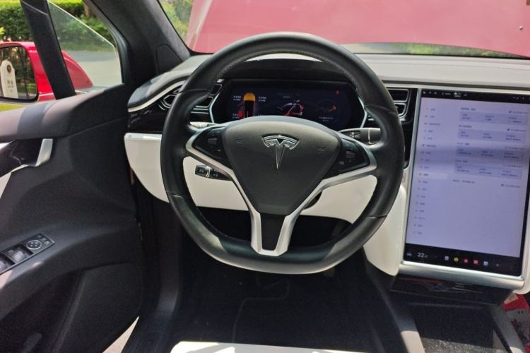 Used Tesla Model X 2017 X 100D Long Range Edition Steering Wheel