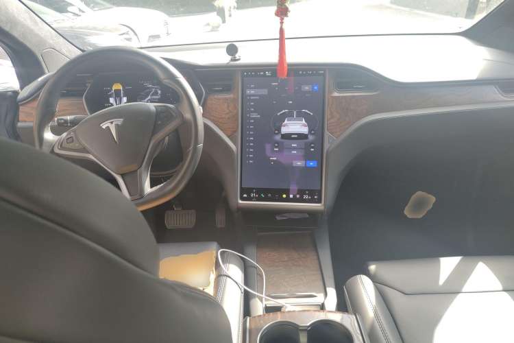 Used Tesla Model X 2017 X 100D Long Range Edition Center Console