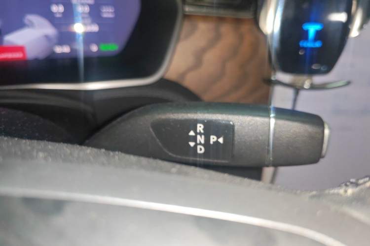 Used Tesla Model X 2017 X 100D Long Range Edition Gear Lever