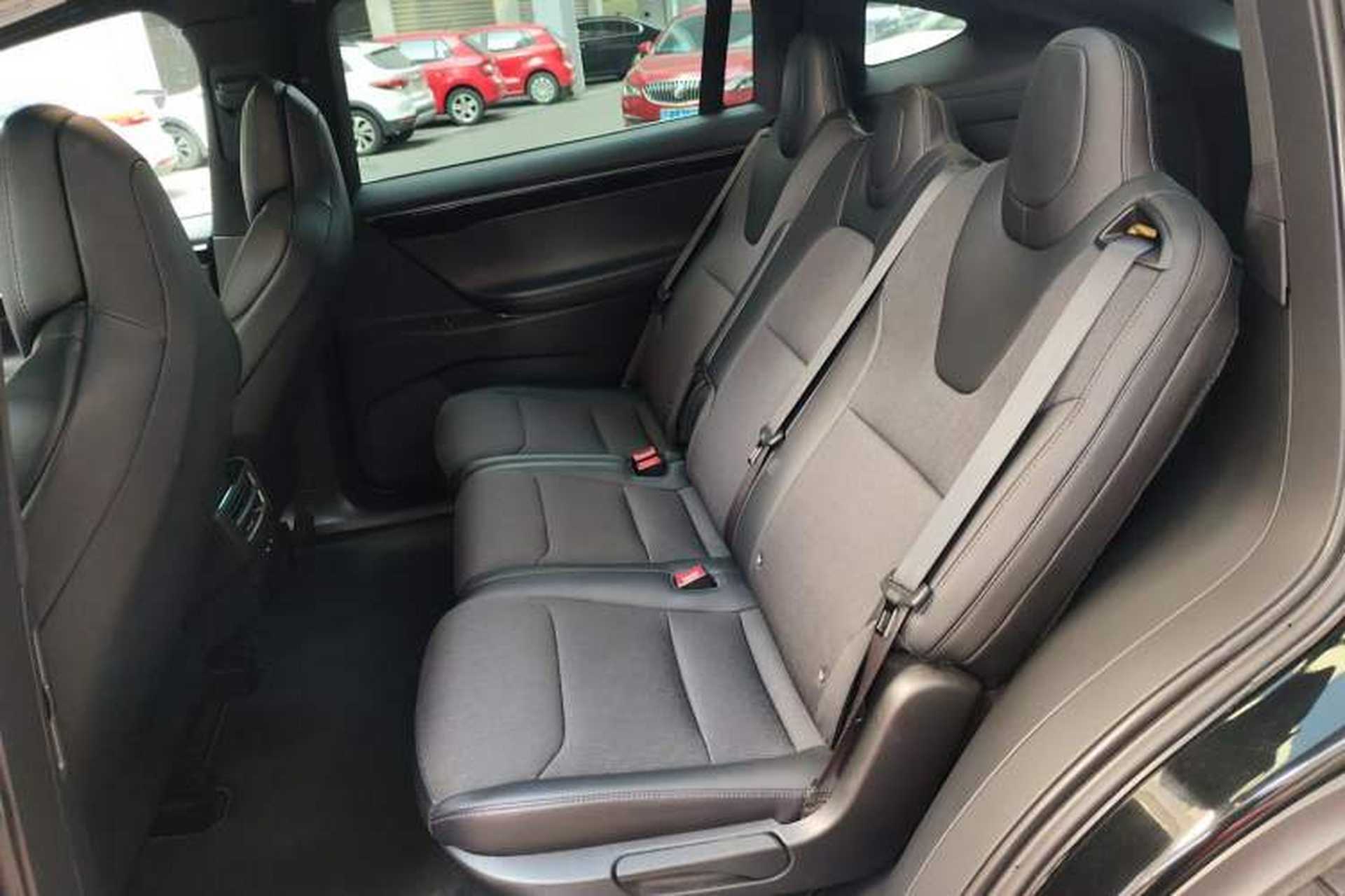 Used Tesla Model X 2017 X 100D Long Range Edition Interior 4