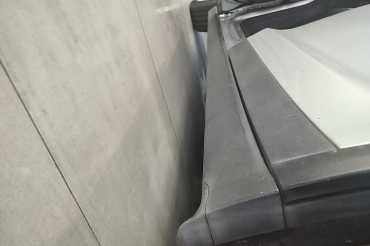 Used Tesla Model X 2017 X 100D Long Range Edition Left Side Sill
