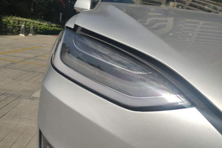 Used Tesla Model X 2017 X 100D Long Range Edition Right Front Headlight