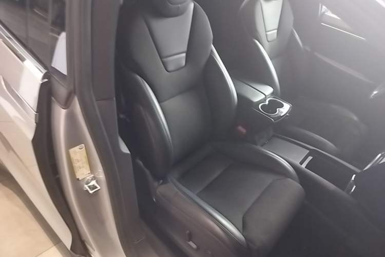 Used Tesla Model X 2017 X 100D Long Range Edition Right Front Seat