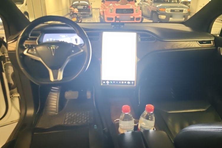 Used Tesla Model X 2017 X 100D Long Range Edition Center Console