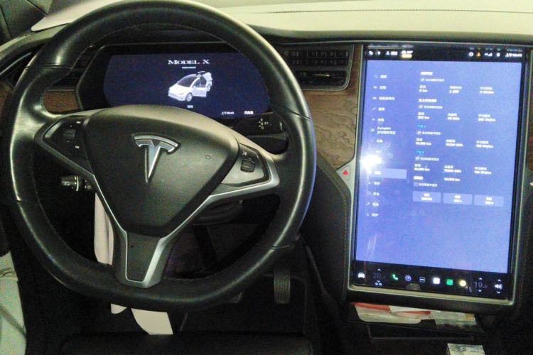 Used Tesla Model X 2017 X 100D Long Range Edition Center Console