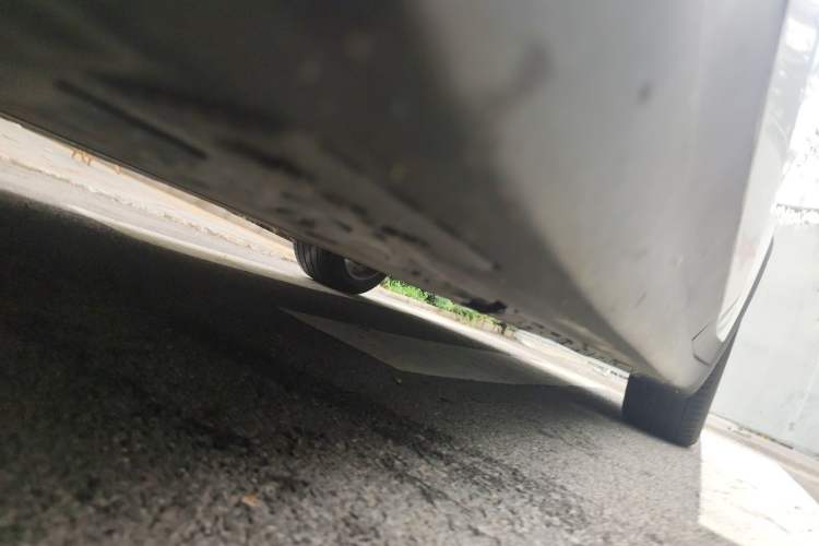 Used Tesla Model X 2017 X 100D Long Range Edition Chassis Front Left