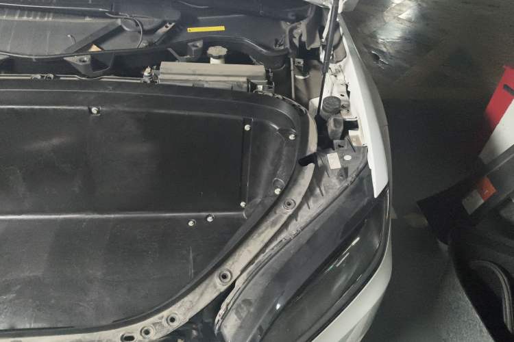 Used Tesla Model X 2017 X 100D Long Range Edition Engine Bay Left