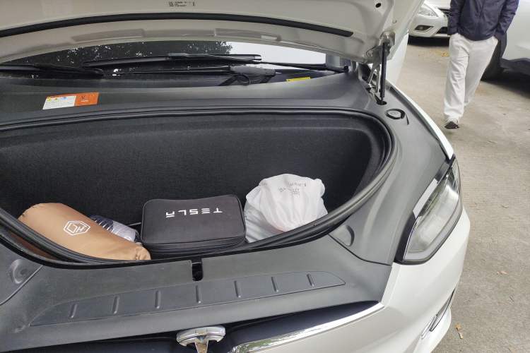 Used Tesla Model X 2017 X 100D Long Range Edition Engine Bay Left