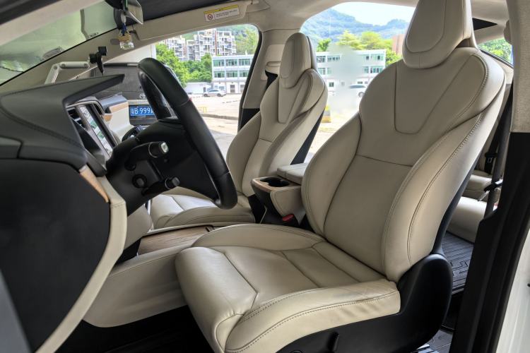 Used Tesla Model X 2017 X 100D Long Range Edition Interior 1