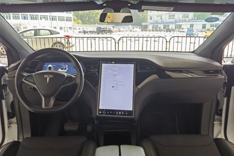 Used Tesla Model X 2017 X 100D Long Range Edition Interior 2