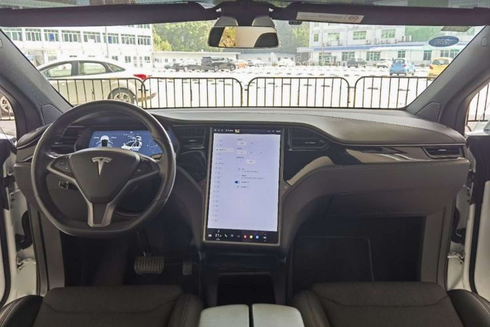 Used Tesla Model X 2017 X 100D Long Range Edition Interior 2