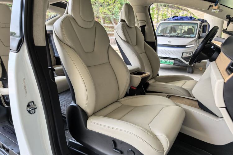 Used Tesla Model X 2017 X 100D Long Range Edition Interior 3