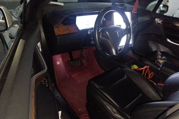 Used Tesla Model X 2017 X 100D Long Range Edition Interior 3