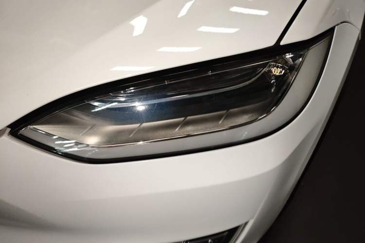 Used Tesla Model X 2017 X 100D Long Range Edition Left Front Headlight