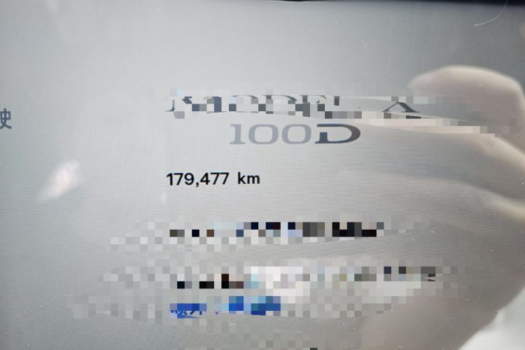 Used Tesla Model X 2017 X 100D Long Range Edition Odometer Close Up
