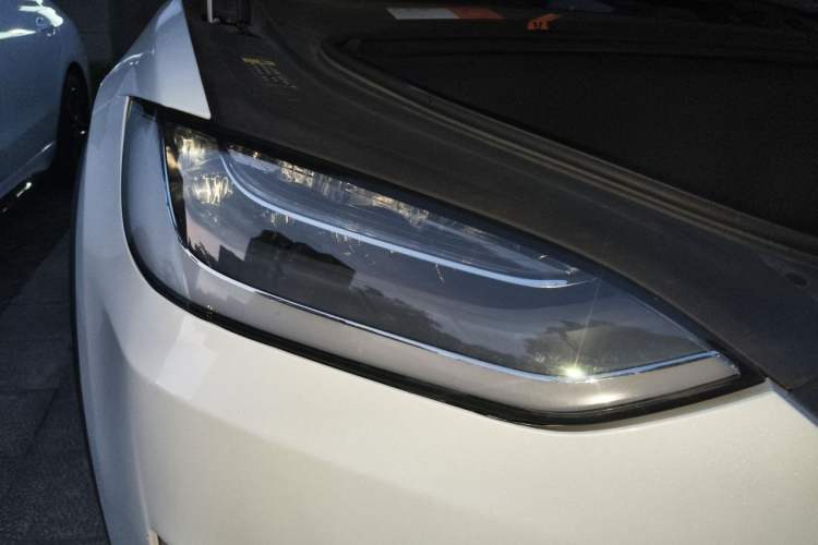 Used Tesla Model X 2017 X 100D Long Range Edition Right Front Headlight
