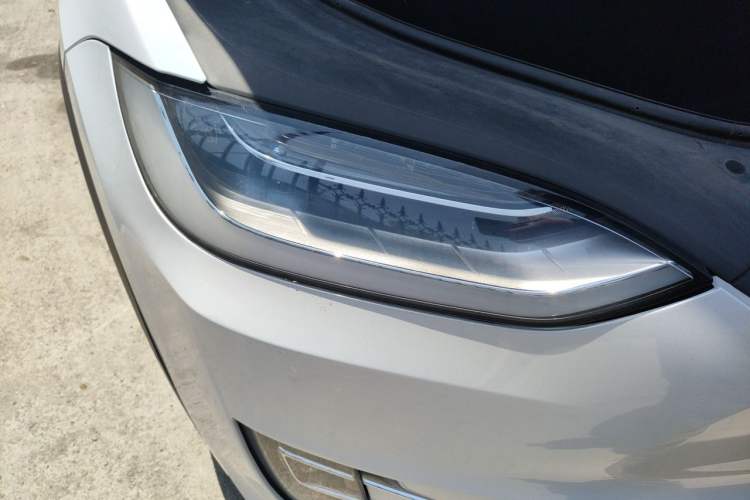Used Tesla Model X 2017 X 100D Long Range Edition Right Front Headlight