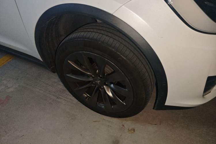 Used Tesla Model X 2017 X 100D Long Range Edition Right Front Wheel Hub