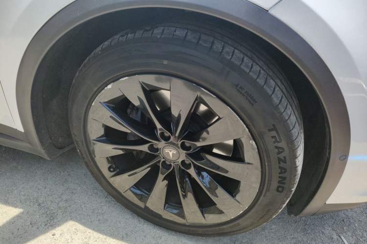 Used Tesla Model X 2017 X 100D Long Range Edition Right Front Wheel Hub