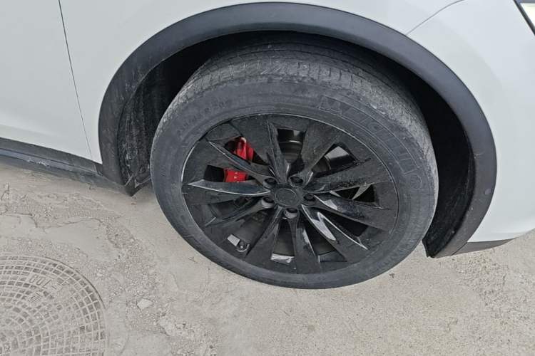 Used Tesla Model X 2017 X 100D Long Range Edition Right Front Wheel Hub