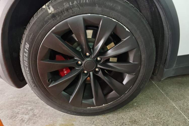Used Tesla Model X 2017 X 100D Long Range Edition Right Rear Wheel Hub