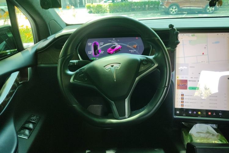 Used Tesla Model X 2017 X 100D Long Range Edition Steering Wheel