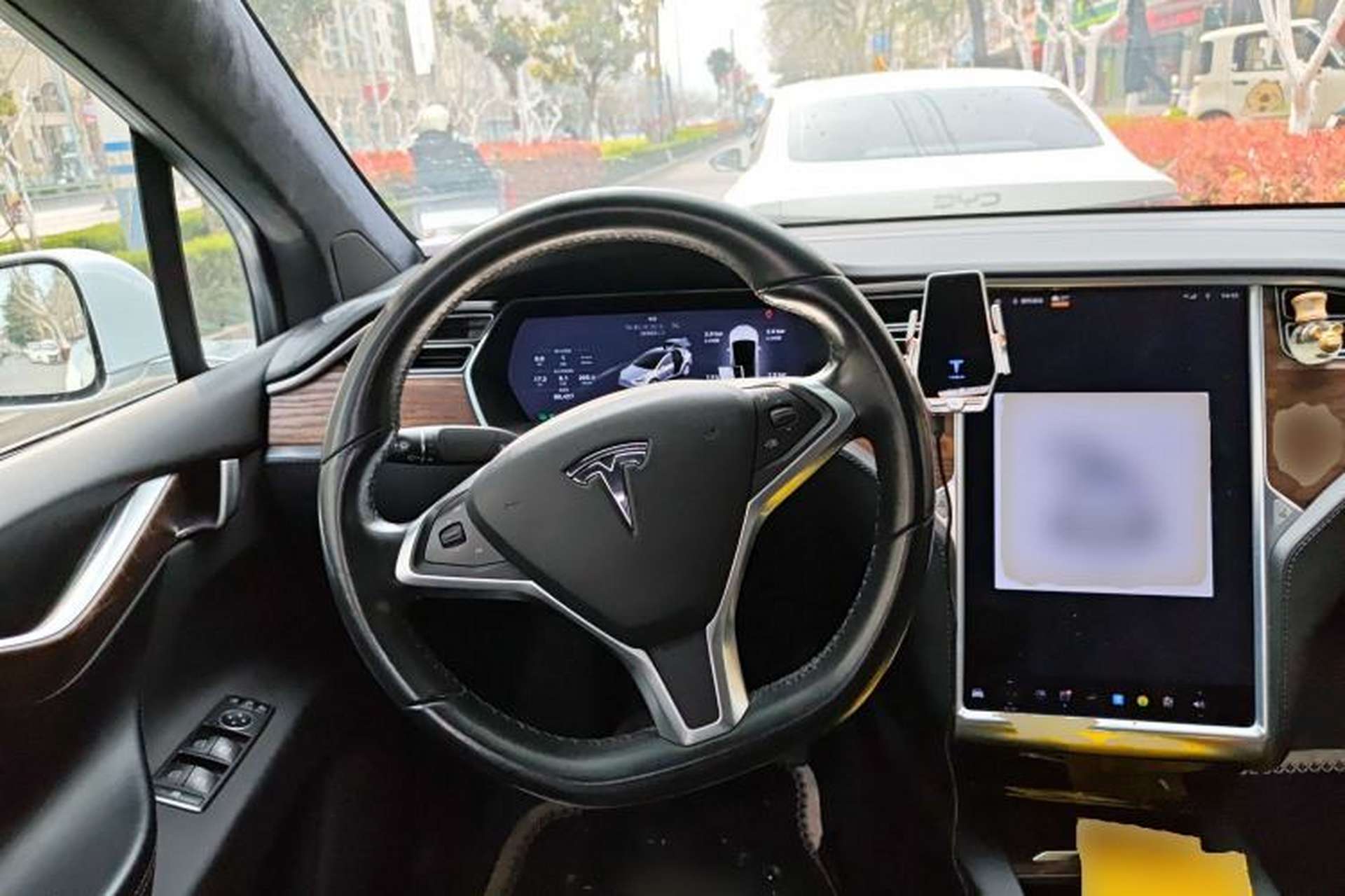 Used Tesla Model X 2017 X 100D Long Range Edition Steering Wheel