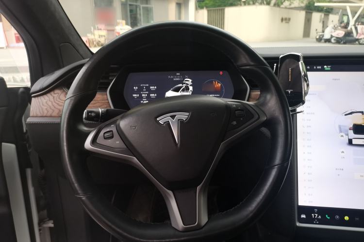 Used Tesla Model X 2017 X 100D Long Range Edition Steering Wheel