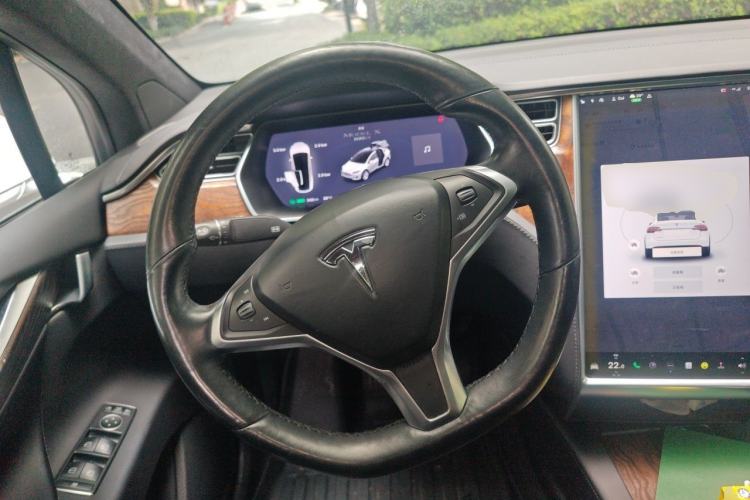 Used Tesla Model X 2017 X 100D Long Range Edition Steering Wheel