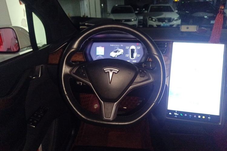 Used Tesla Model X 2017 X 100D Long Range Edition Steering Wheel