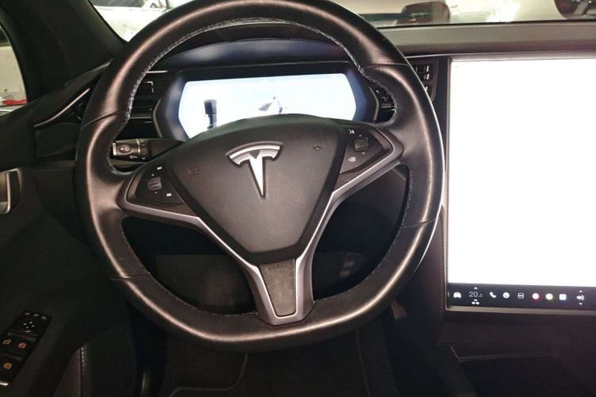 Used Tesla Model X 2017 X 100D Long Range Edition Steering Wheel