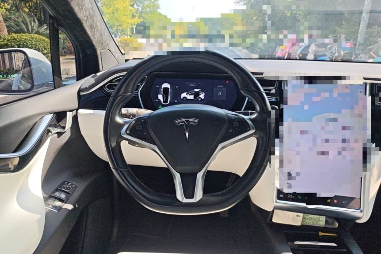 Used Tesla Model X 2017 X 100D Long Range Edition Steering Wheel