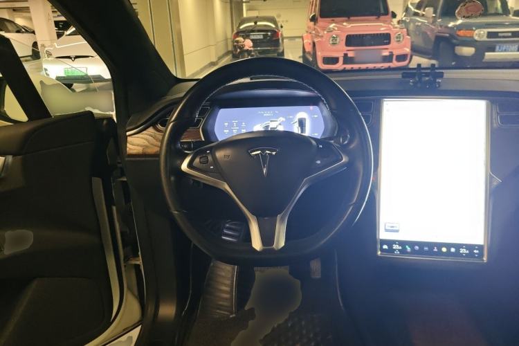 Used Tesla Model X 2017 X 100D Long Range Edition Steering Wheel