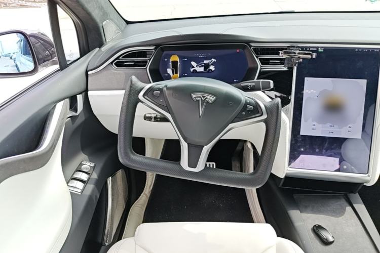 Used Tesla Model X 2017 X 100D Long Range Edition Steering Wheel