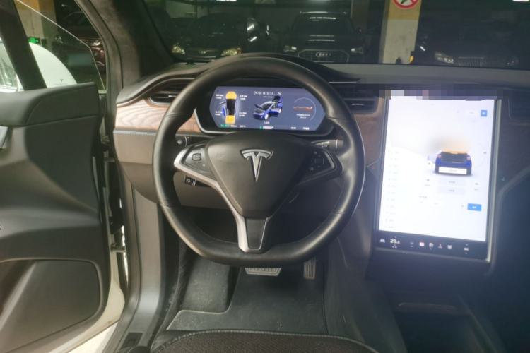 Used Tesla Model X 2017 X 100D Long Range Edition Steering Wheel