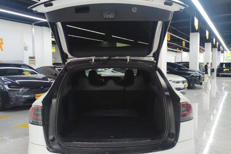Used Tesla Model X 2017 X 100D Long Range Edition Trunk