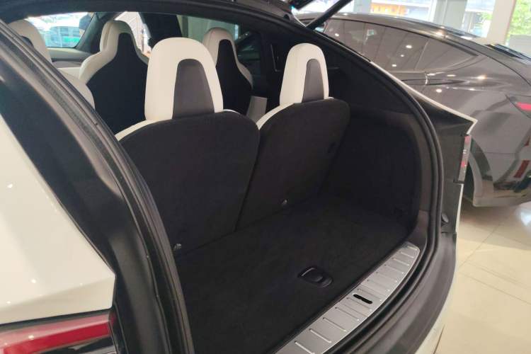 Used Tesla Model X 2017 X 100D Long Range Edition Trunk