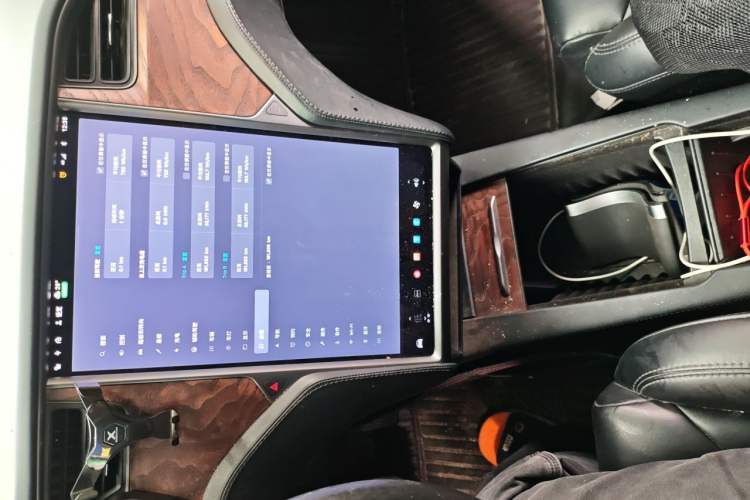 Used Tesla Model X 2019 Standard Range Version Audio And AC Panel