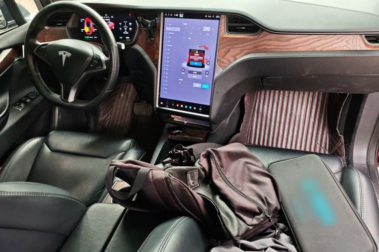 Used Tesla Model X 2019 Standard Range Version Center Console