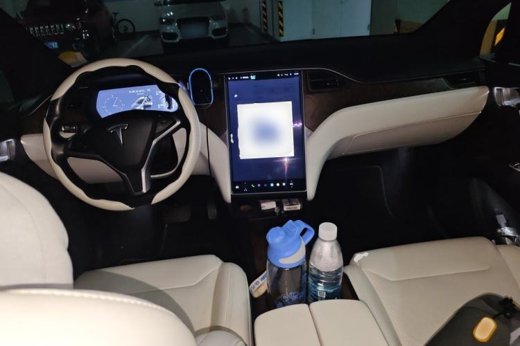 Used Tesla Model X 2019 Long-Range Version Center Console