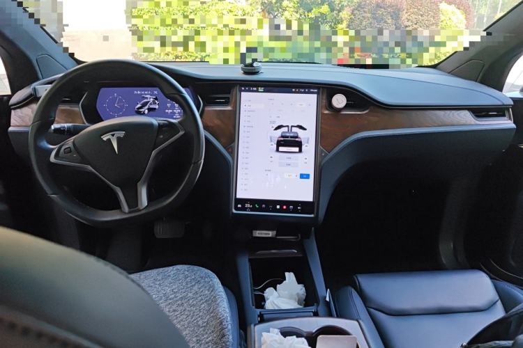 Used Tesla Model X 2019 Long-Range Version Center Console