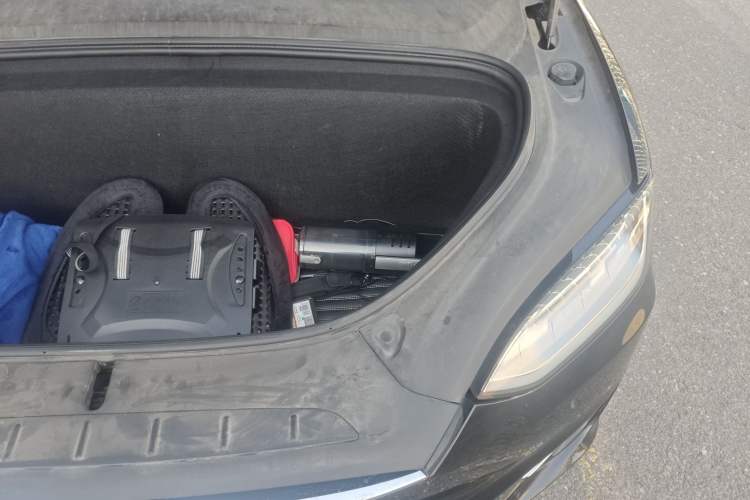 Used Tesla Model X 2019 Long-Range Version Engine Bay Left