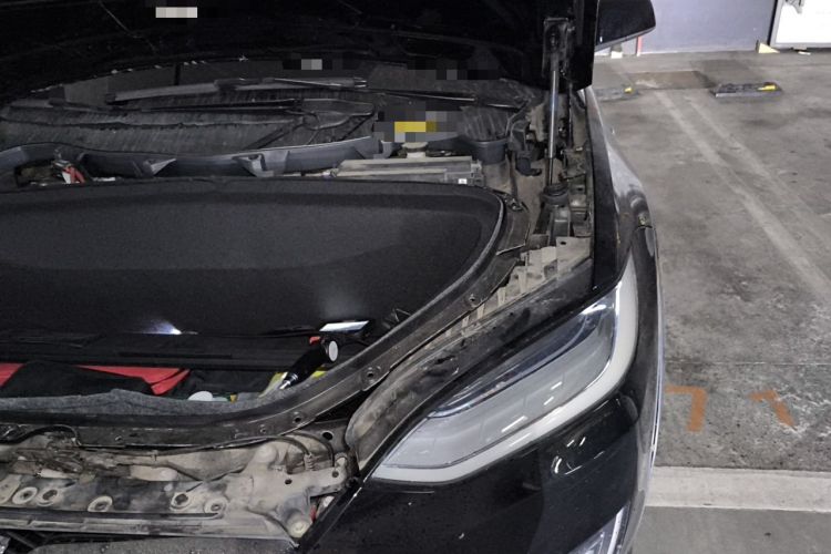Used Tesla Model X 2019 Long-Range Version Engine Bay Left