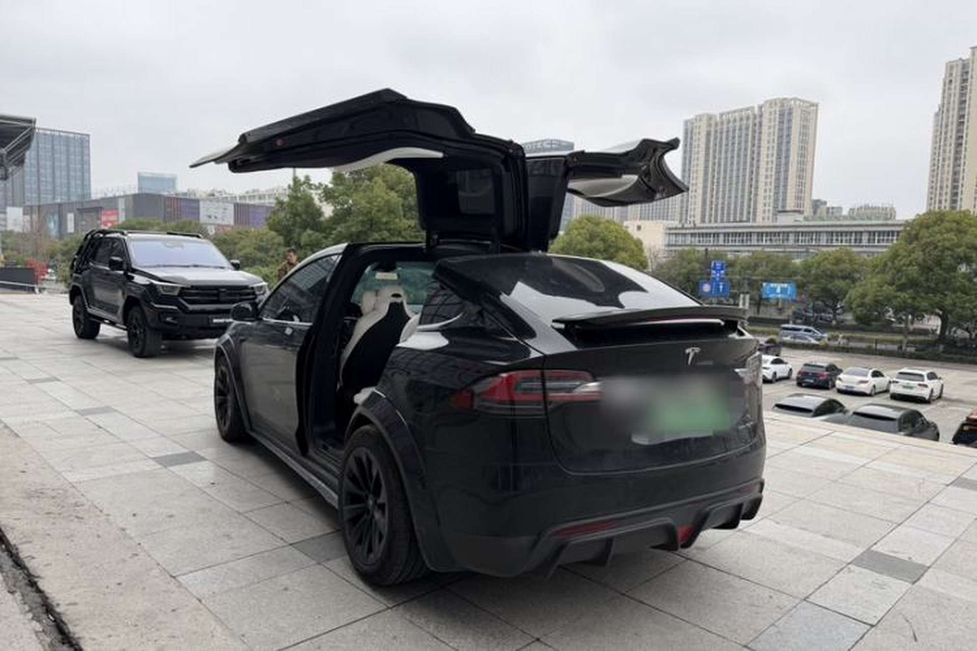 Used Tesla Model X 2019 Long-Range Version Exterior 3