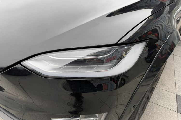 Used Tesla Model X 2019 Long-Range Version Exterior 4